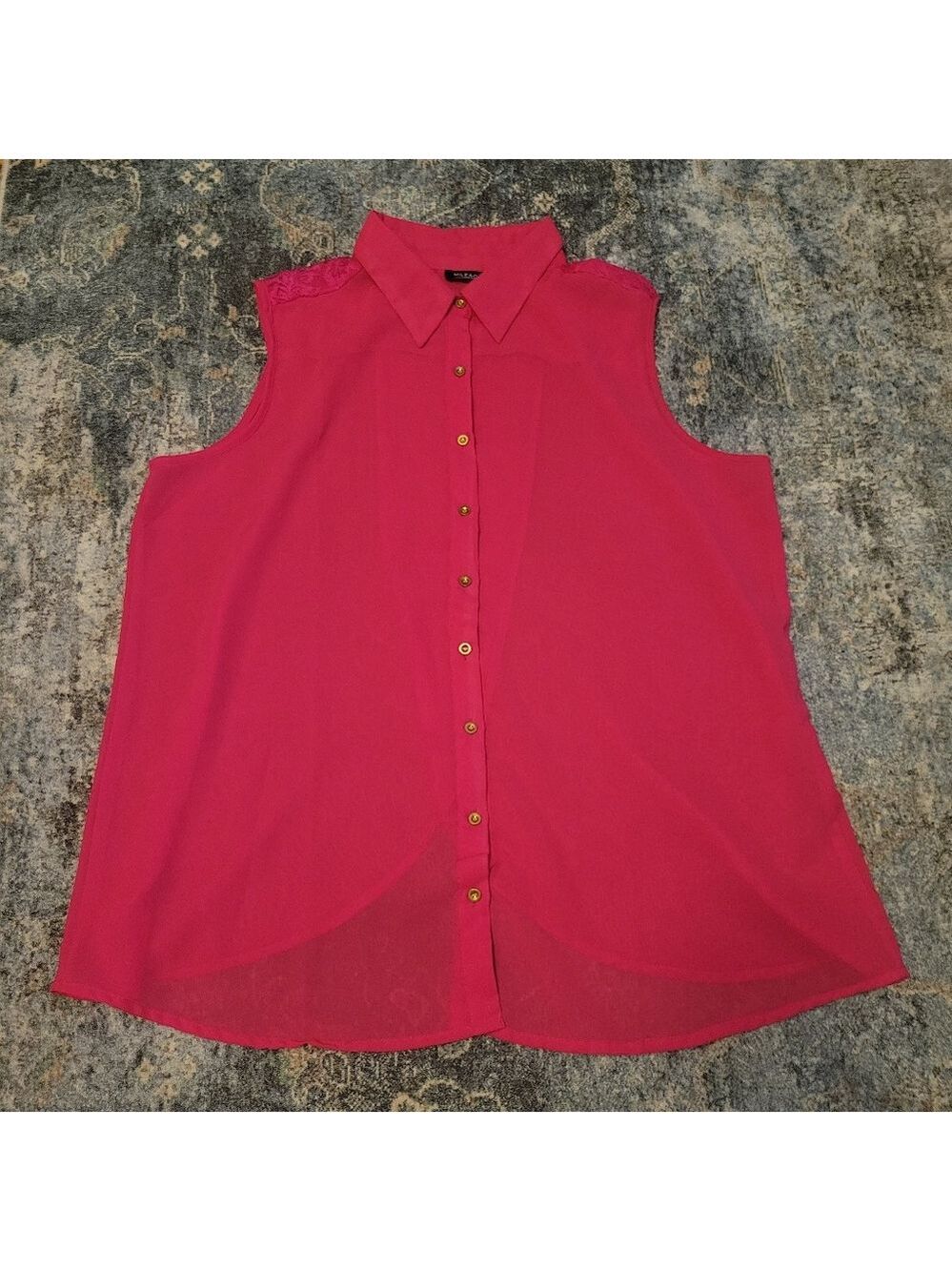 Mileage Size 2X Sleeveless Pink Button-Up Women's Top